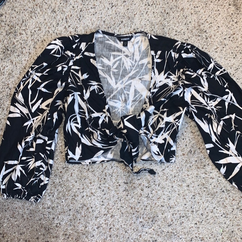 Express tie top
